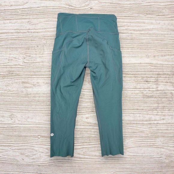 Lululemon Fast & Free Crop II *Nulux 19" Sea Steel Leggings Size 4 - Picture 3 of 6